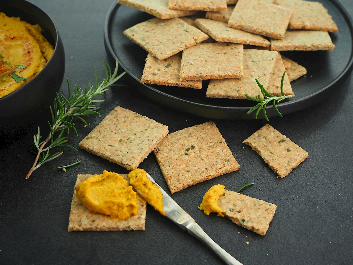 Rosemary & Seed Crackers | Paleo | Gluten-free | The JOYful Table