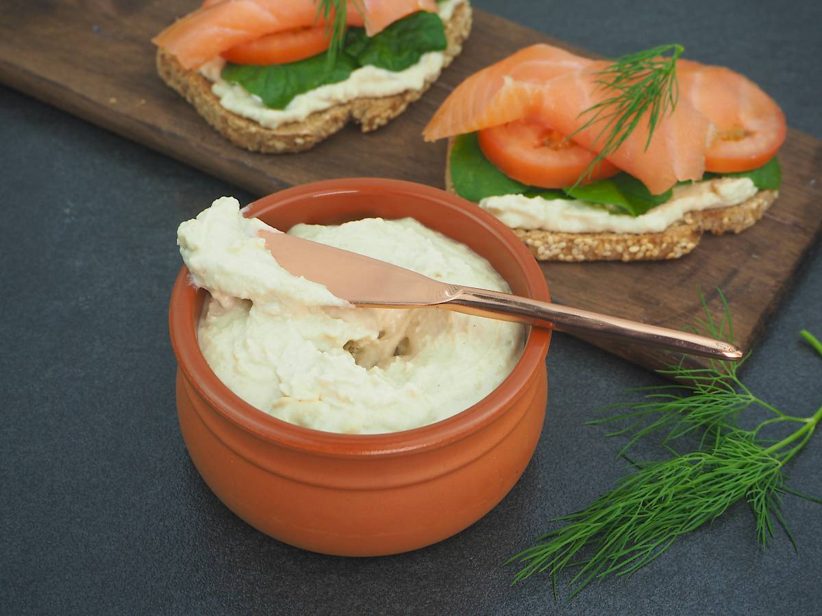 Macadamia 'Cheeze' Spread | Paleo | Gluten-free | The JOYful Table