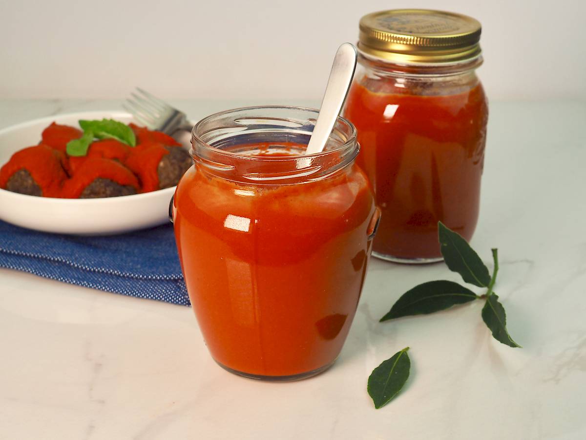 Tomato-Free Pizza & Meatball Sauce | Paleo | Gluten-free | The JOYful Table