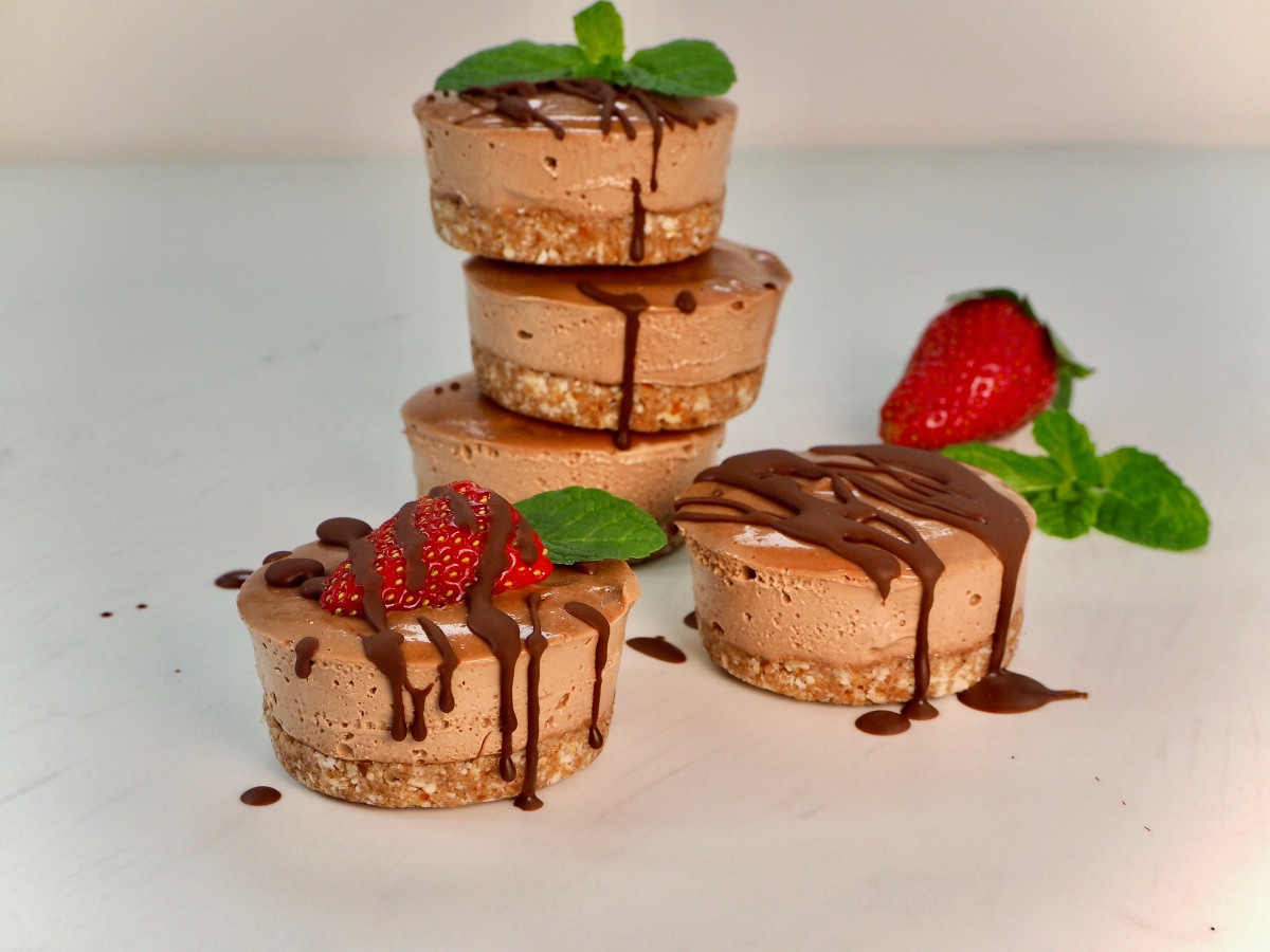 Choc Mint Mini Cheesecakes (dairy-free) | Paleo | Gluten-free | The JOYful Table