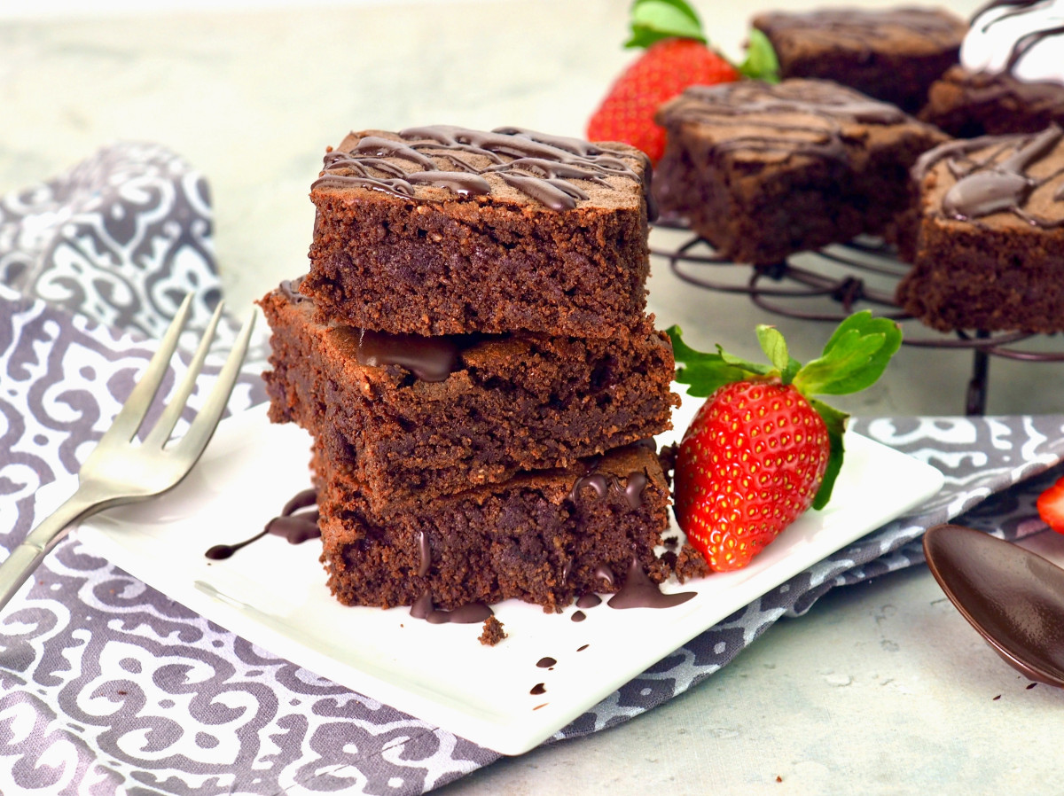 Fudgy Chocolate Brownies | Paleo | Gluten-free | The JOYful Table